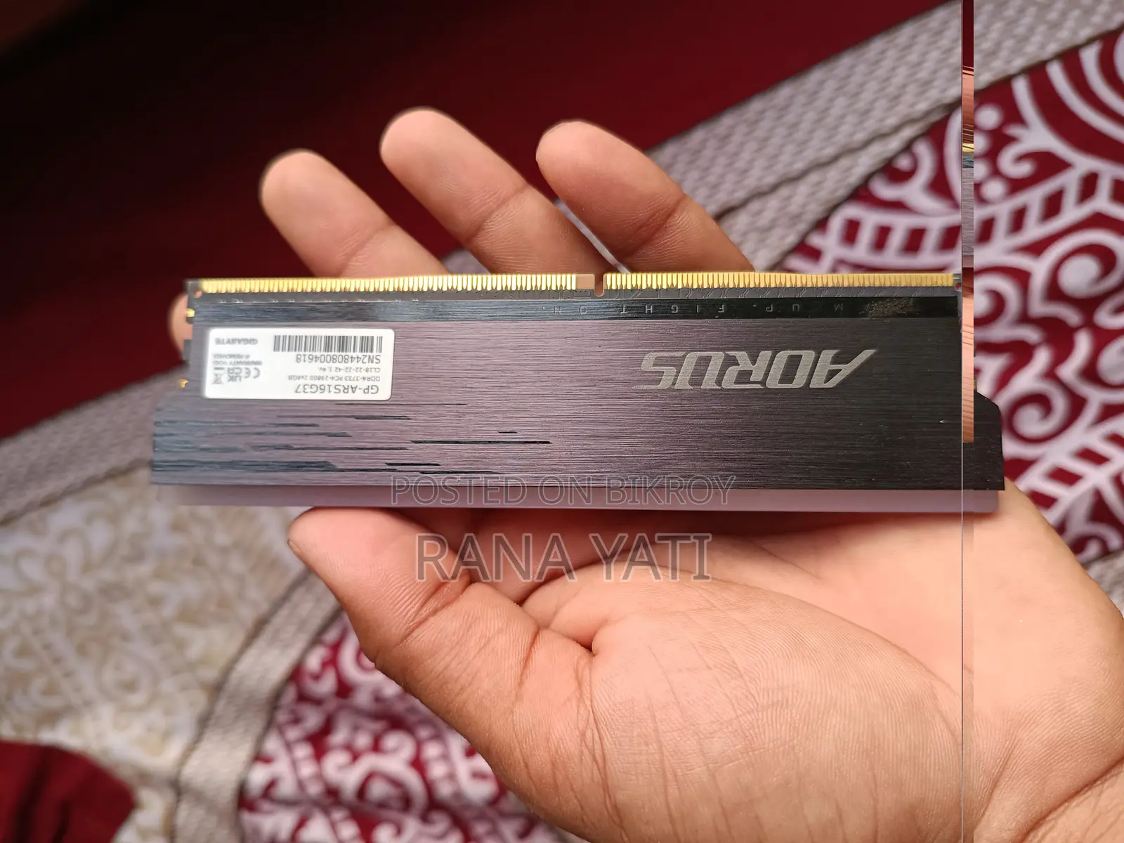 গিগাবাইট অরাস আরজিবি ৮জিবি ডিডিআর৪ ৩৭৩৩ মেগাহার্টজ ডেস্কটপ র‍্যাম