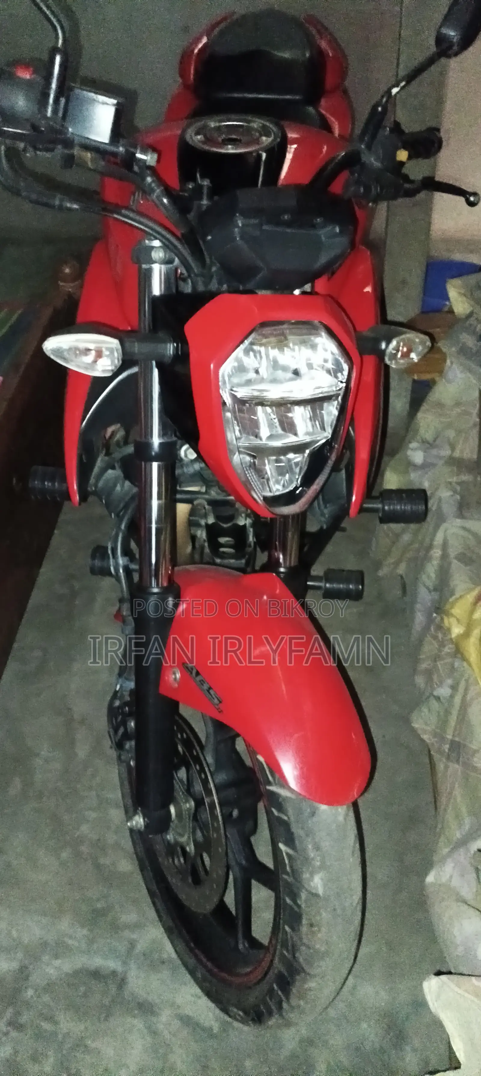 Suzuki Gixxer Fi ABS 2023 Red