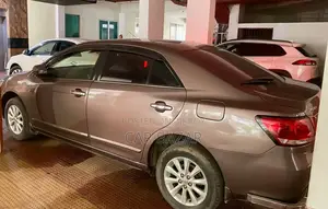 টয়োটা প্রিমিও ২০১৬ ব্রাউন