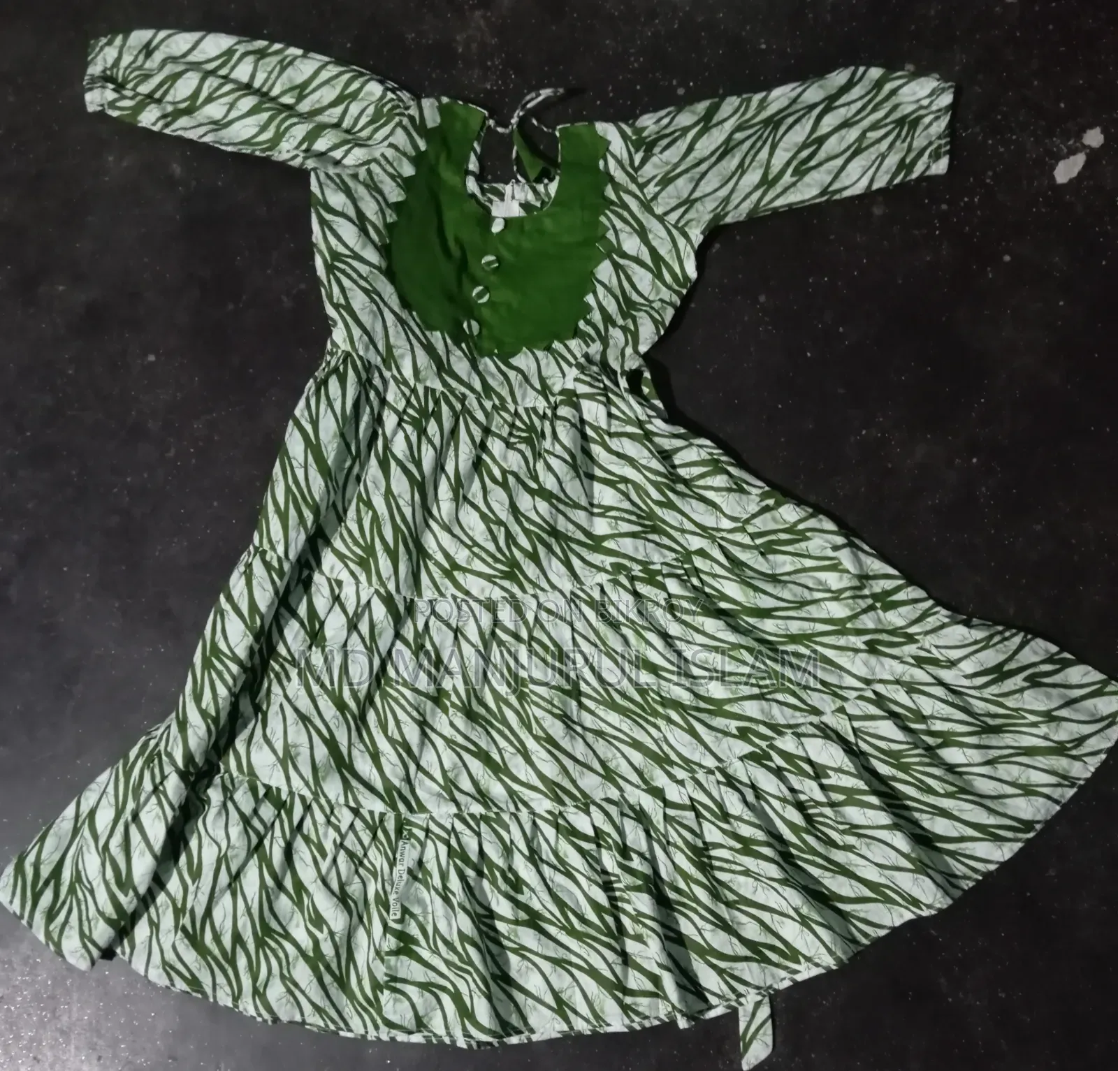 এক্সক্লুসিভ গাউন Available