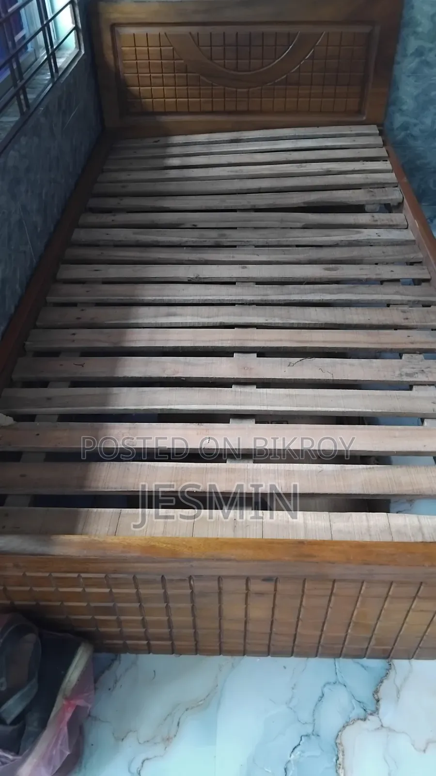 Koroi Wood Bed