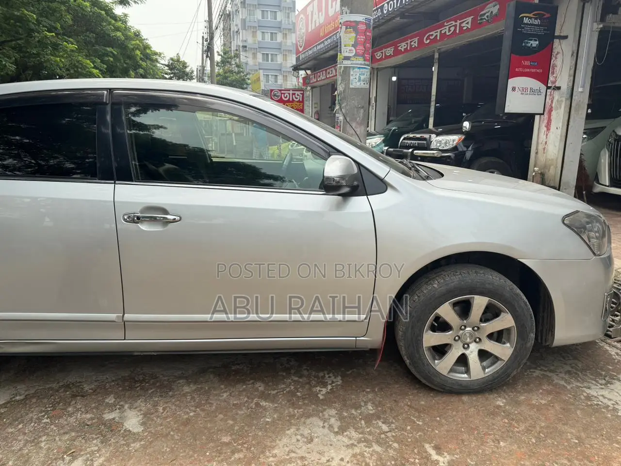 Toyota Premio 2013 Silver