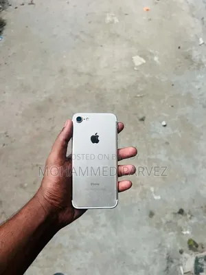 Apple iPhone 7 32 GB Gold