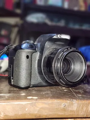 Canon 700D DSLR