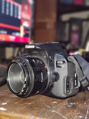 Canon 700D DSLR