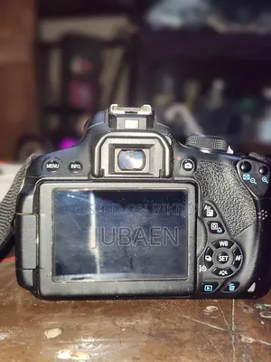 Canon 700D DSLR
