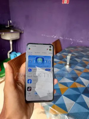 Samsung Galaxy S10e 128 GB Black