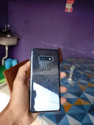 Samsung Galaxy S10e 128 GB Black