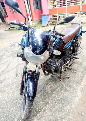 Bajaj Discover 135 2010 Black