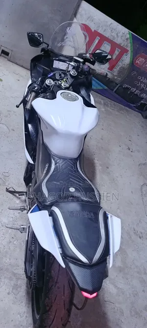 Yamaha R15 V3 2018 Black