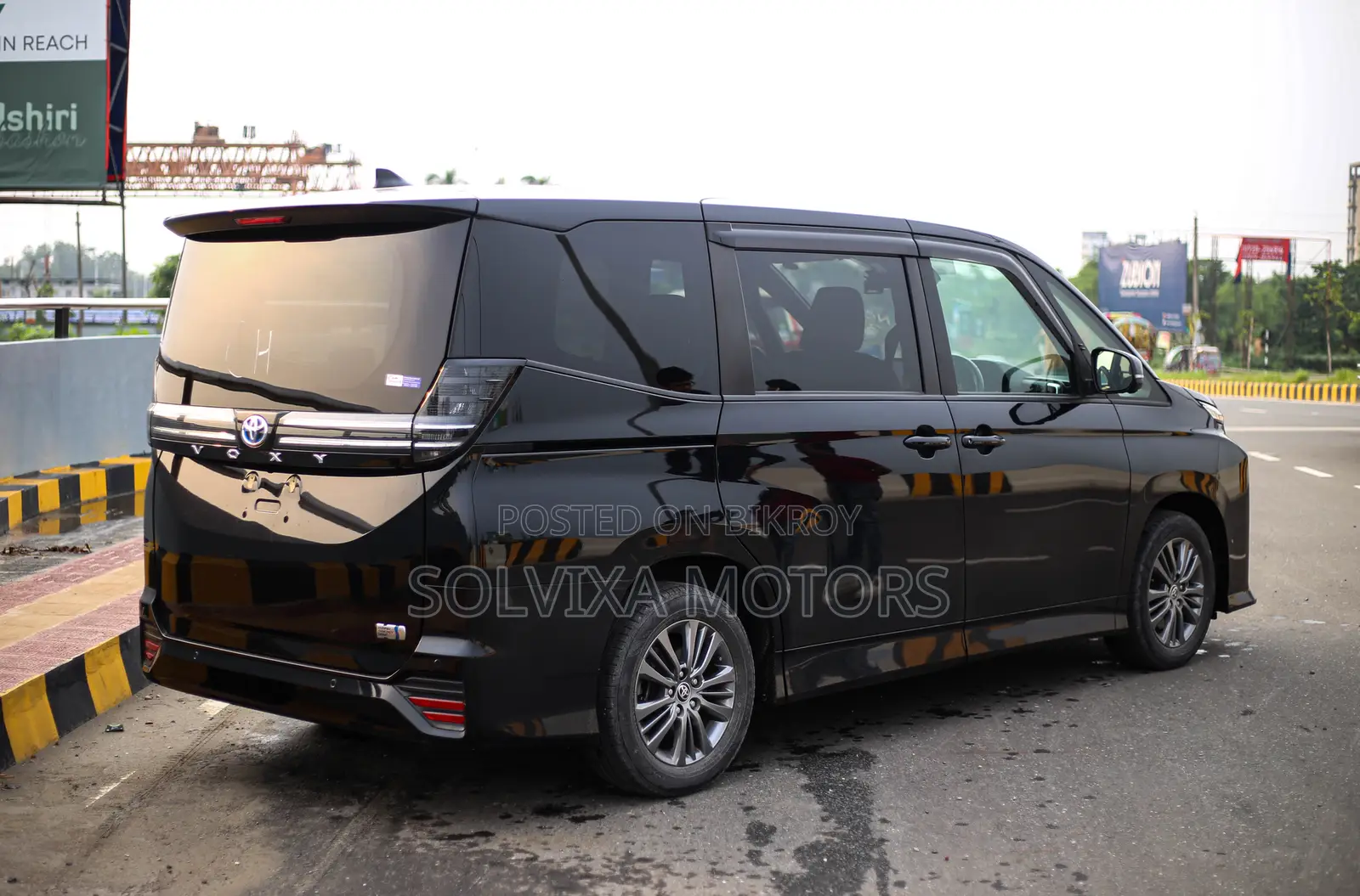 Toyota Voxy 2023 Black