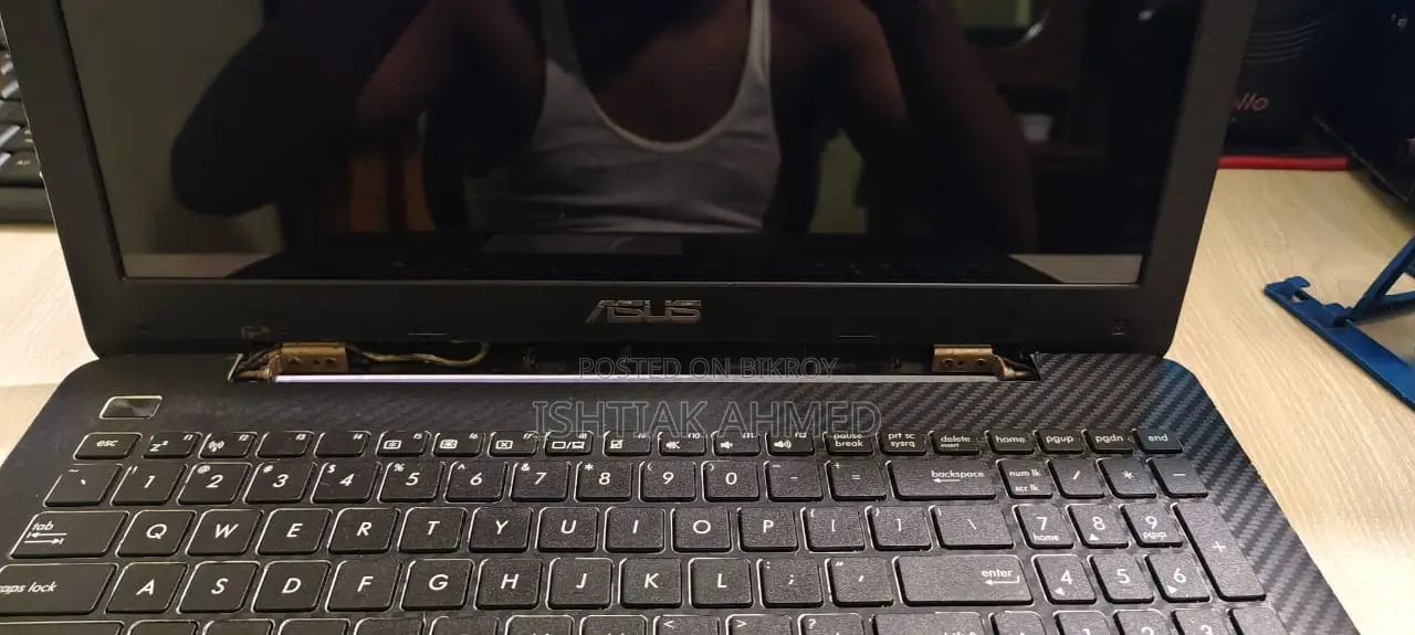 Laptop Asus X555LA 4GB Intel Core I3 SSD 128GB