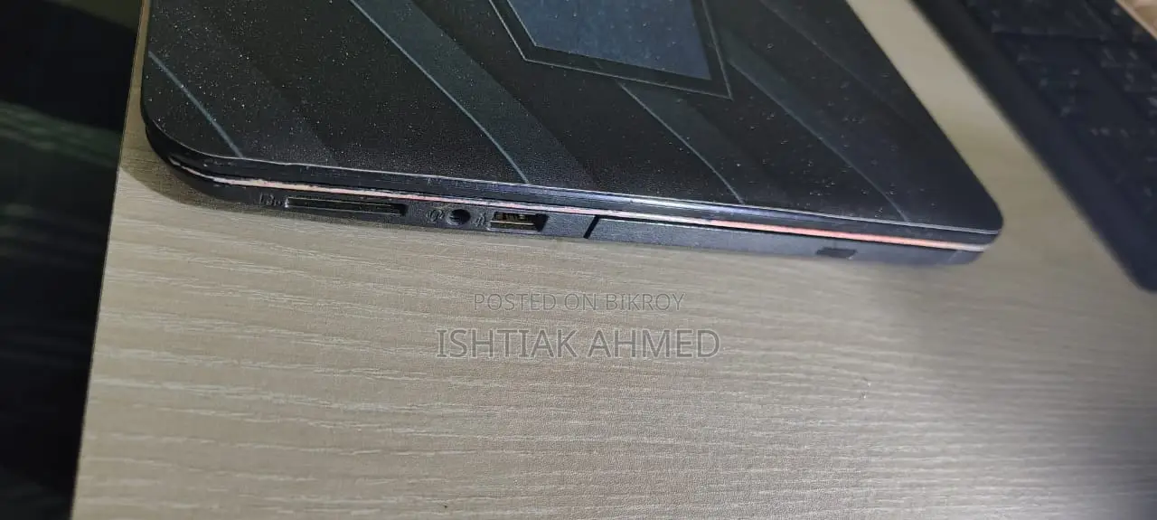 Laptop Asus X555LA 4GB Intel Core I3 SSD 128GB