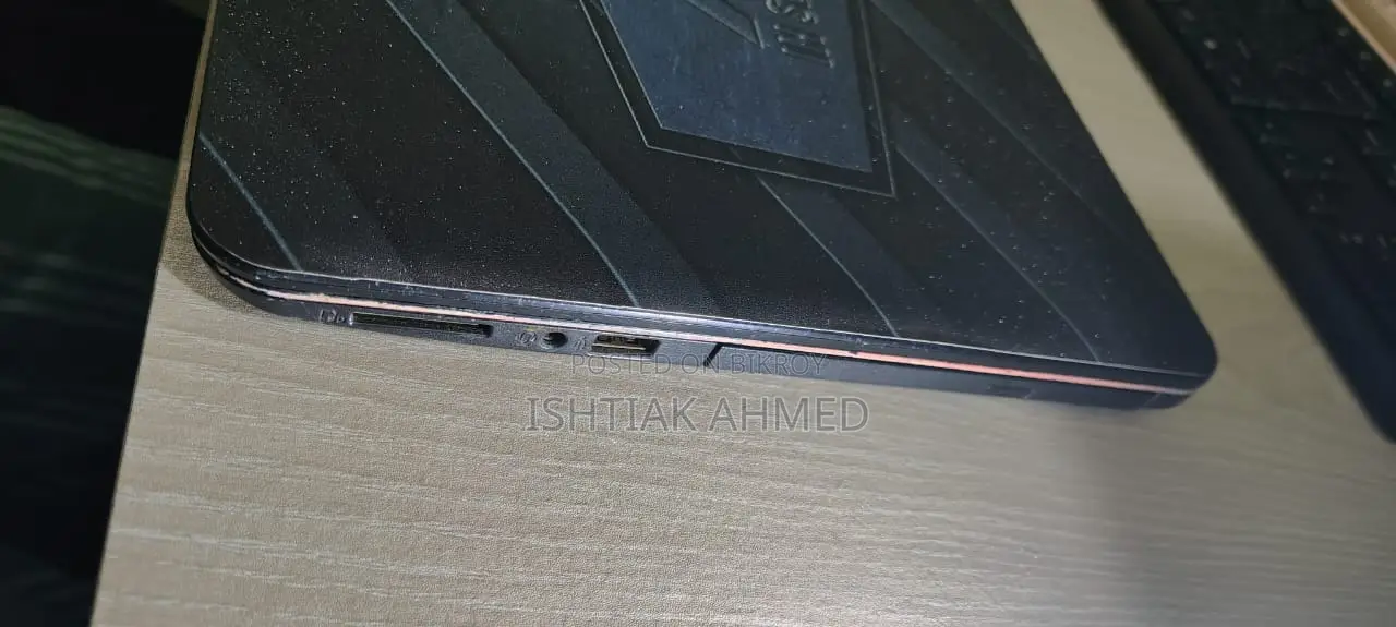 Laptop Asus X555LA 4GB Intel Core I3 SSD 128GB