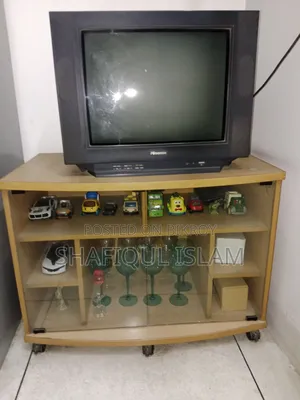 Hisense 21" Flat TV With Trolley