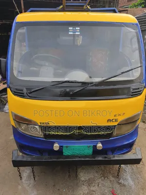 টাটা এস ২০১৭ নীল
