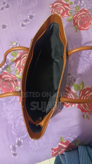 লেডিস ব্যাগ