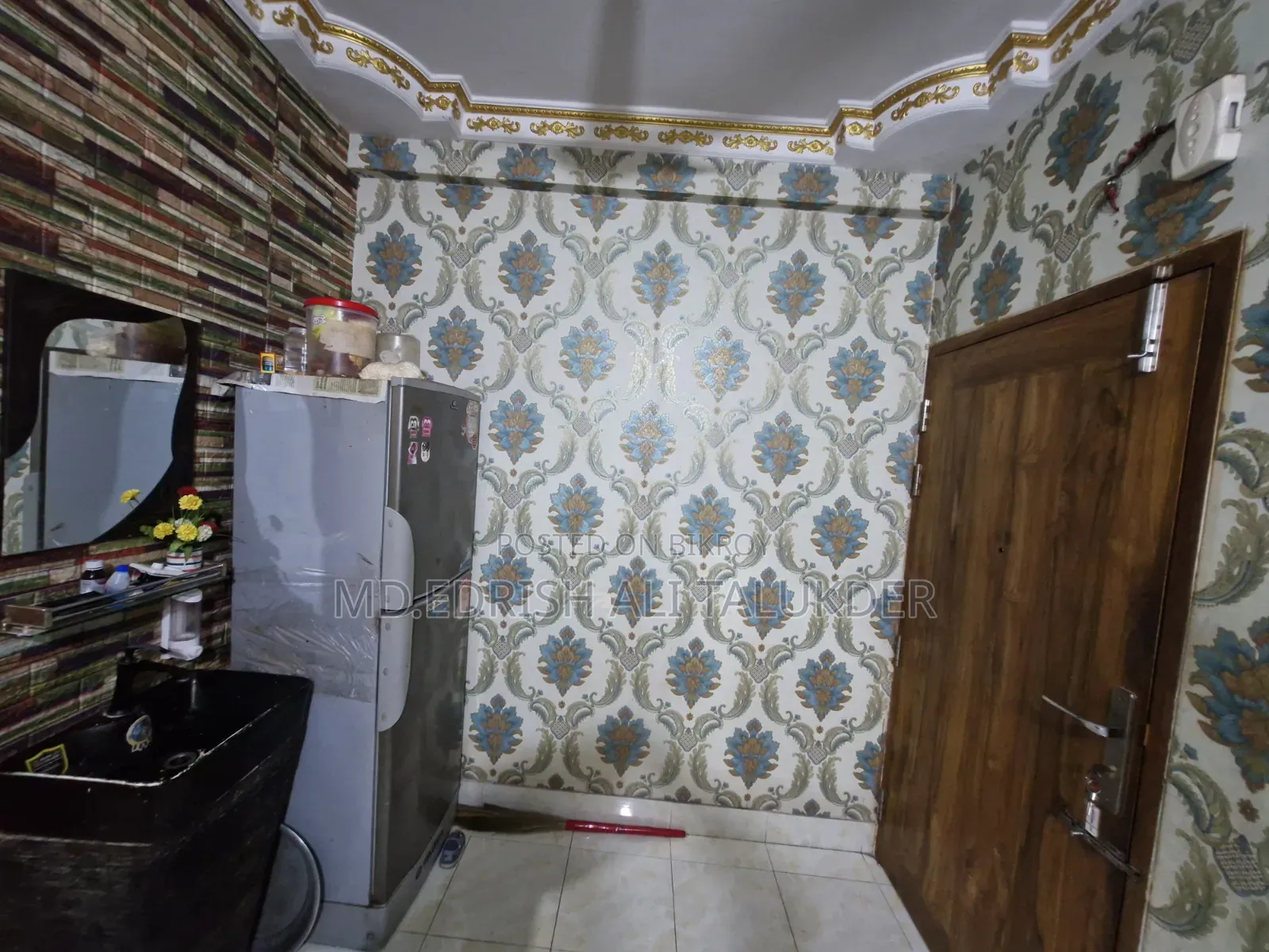 2-bedroom Block of Flats in Post Office Goli, Badda for sale