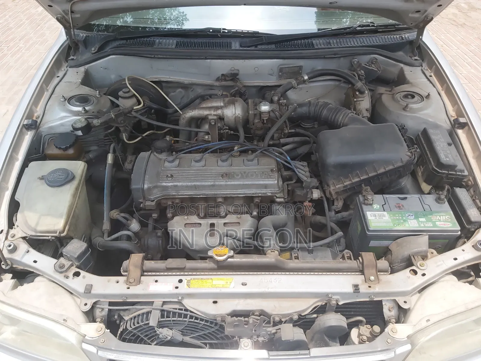 Toyota Corolla 1999 Silver