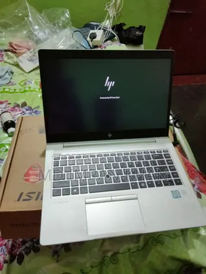 Laptop HP EliteBook 840 G8 8GB Intel Core I5 SSD 350GB