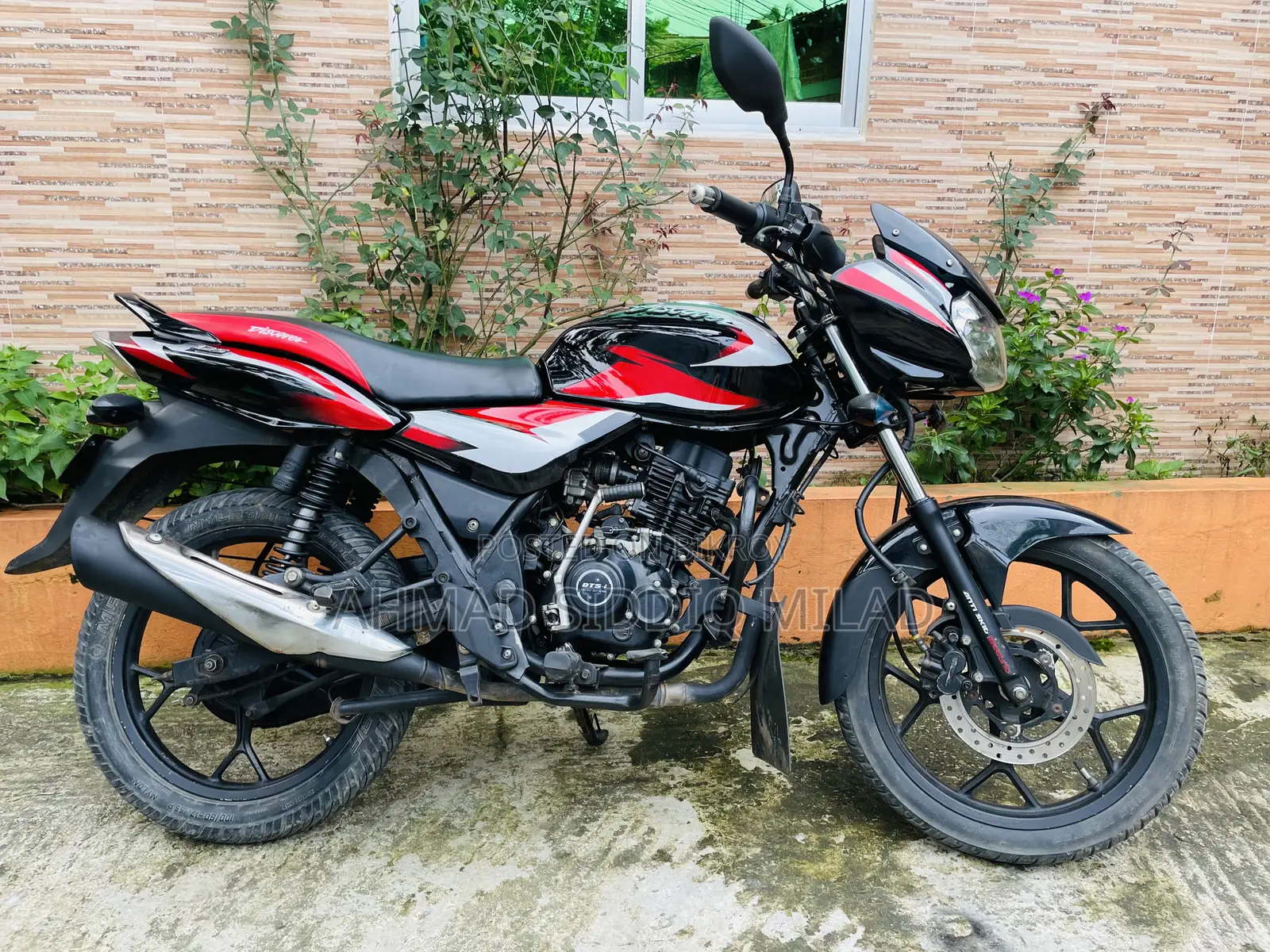 Bajaj Discover 110 2023 Black