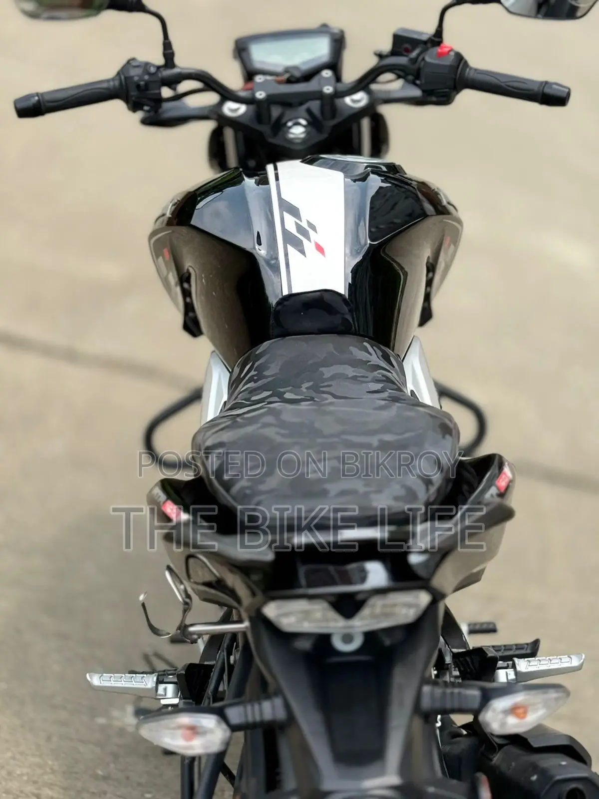 TVS Apache 160 4V 2025 Black