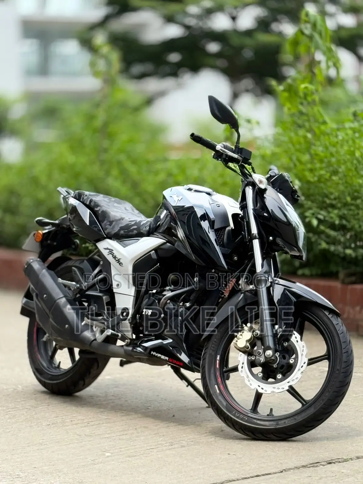 TVS Apache 160 4V 2025 Black