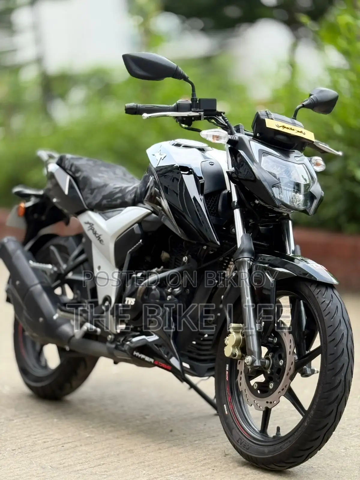TVS Apache 160 4V 2025 Black