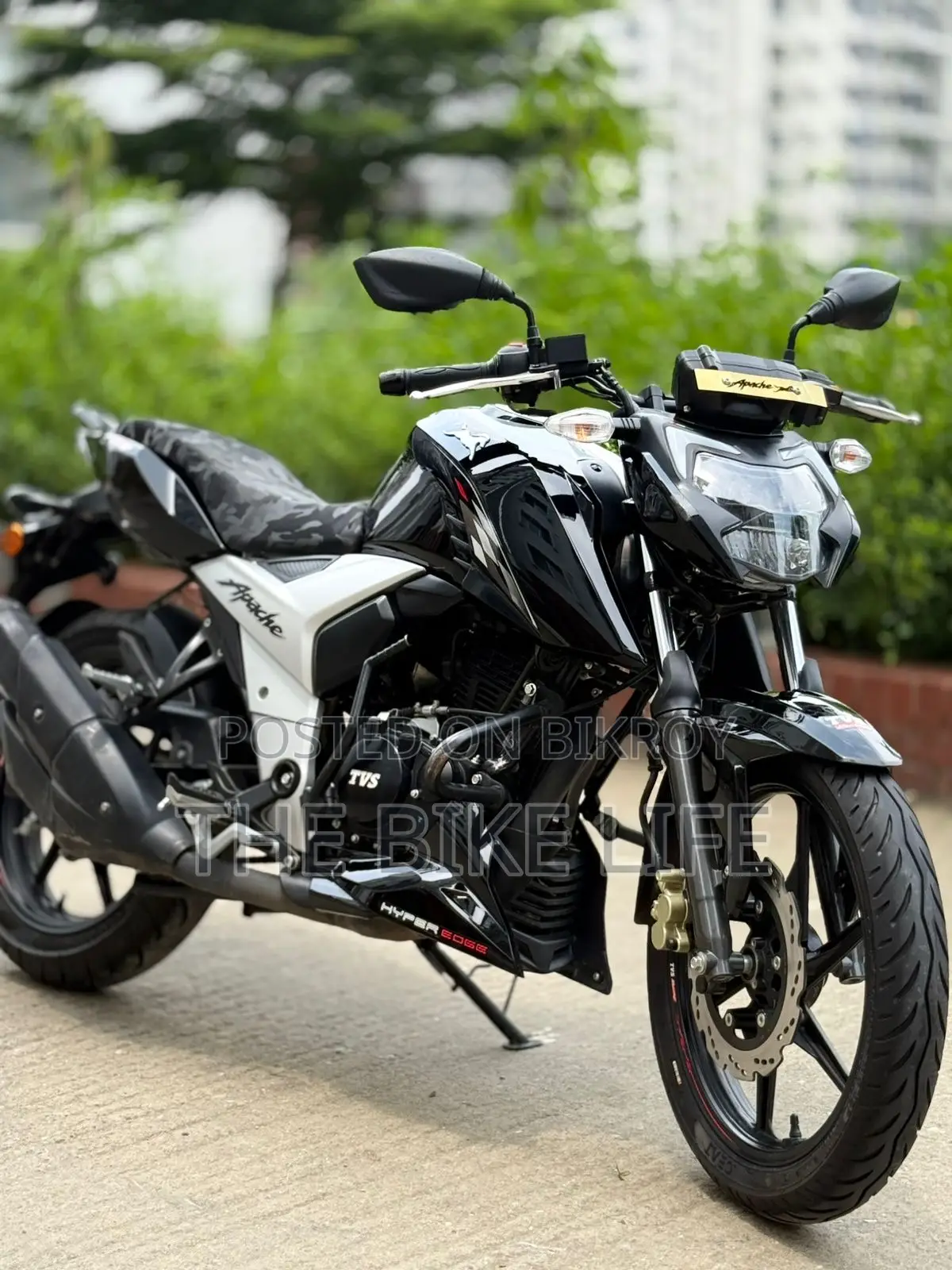 TVS Apache 160 4V 2025 Black