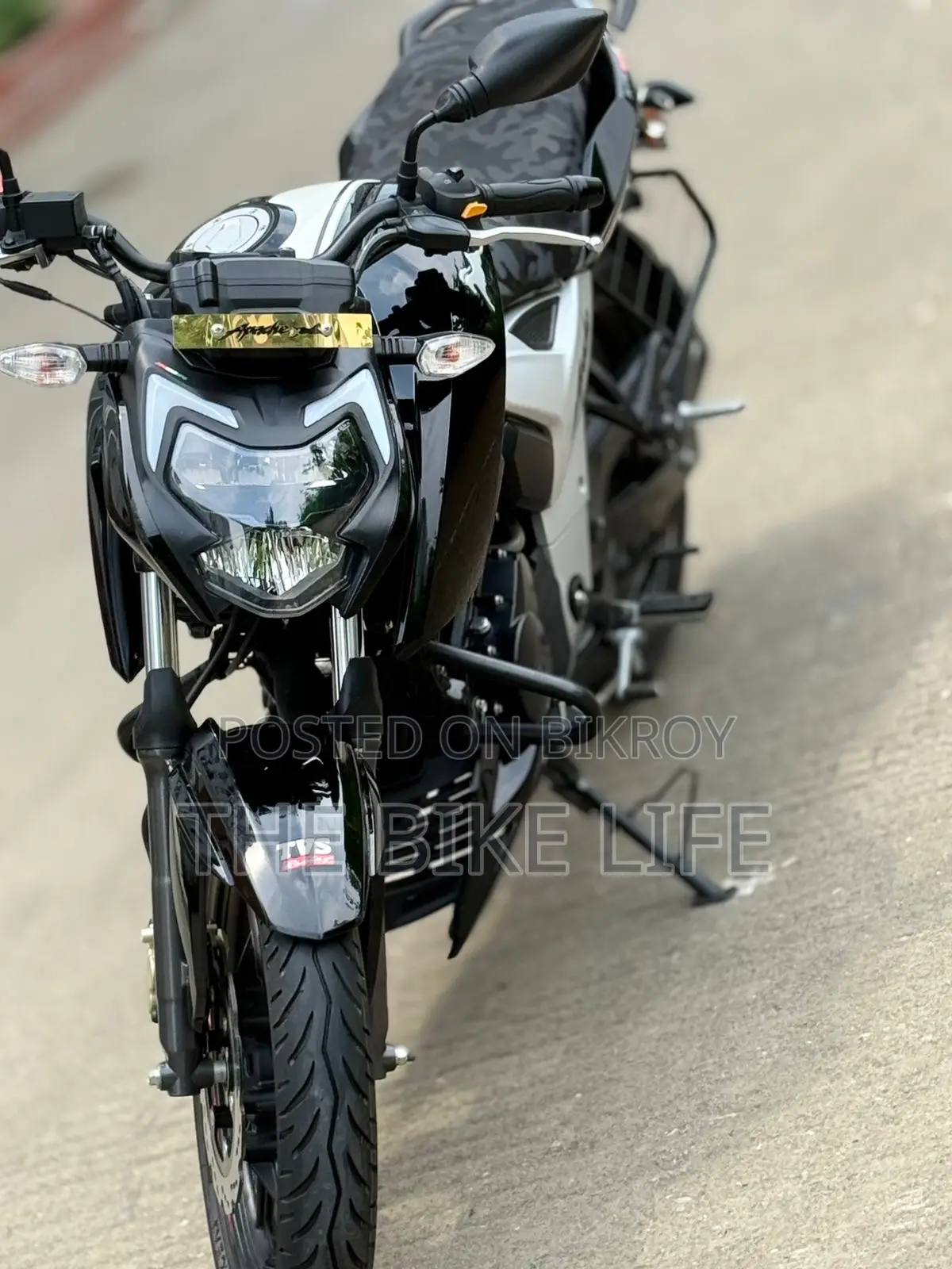 TVS Apache 160 4V 2025 Black
