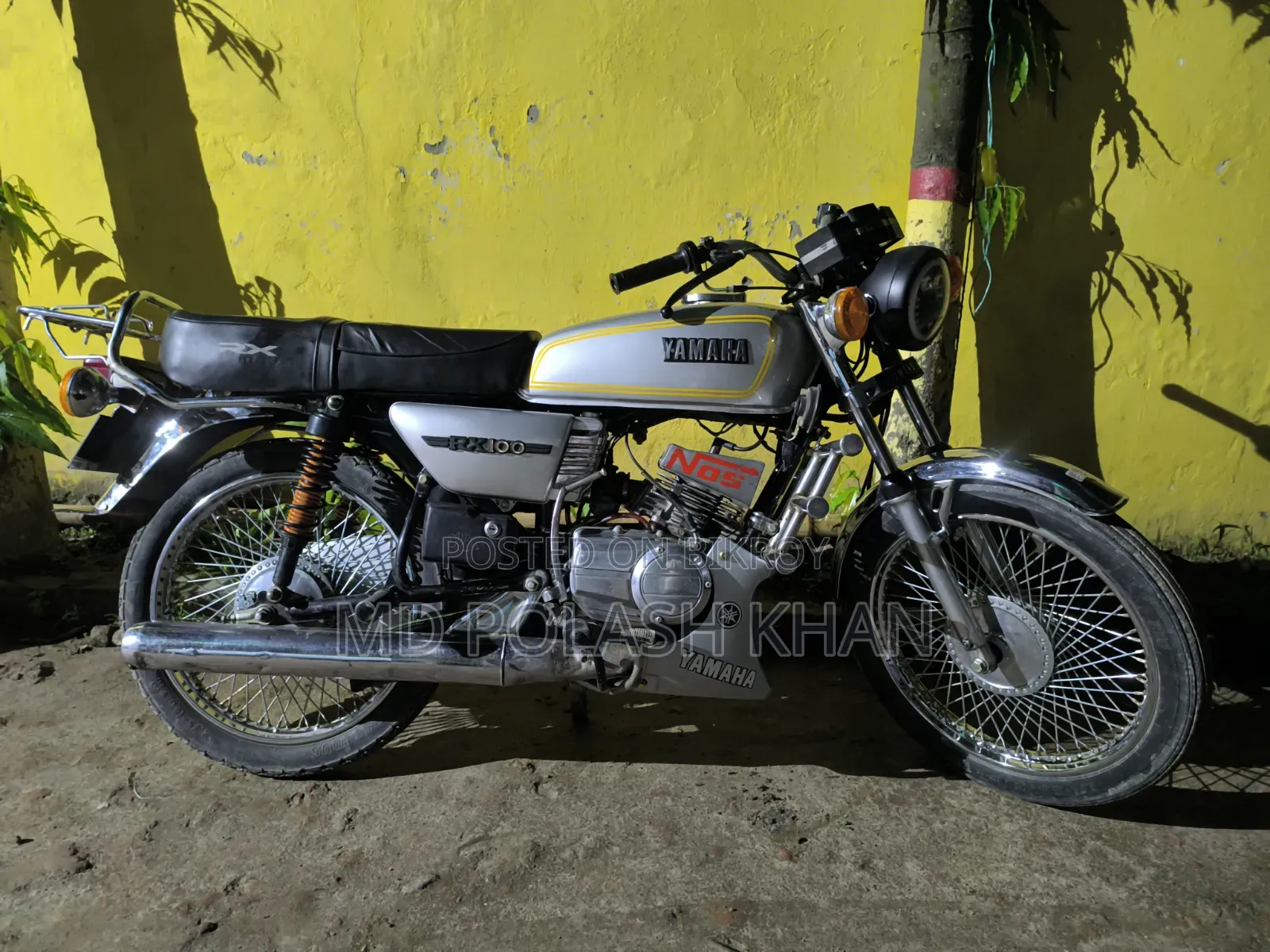 Yamaha 1995 Silver