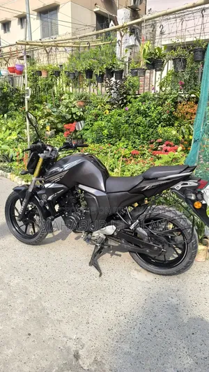 Yamaha FZ6 2024 Black