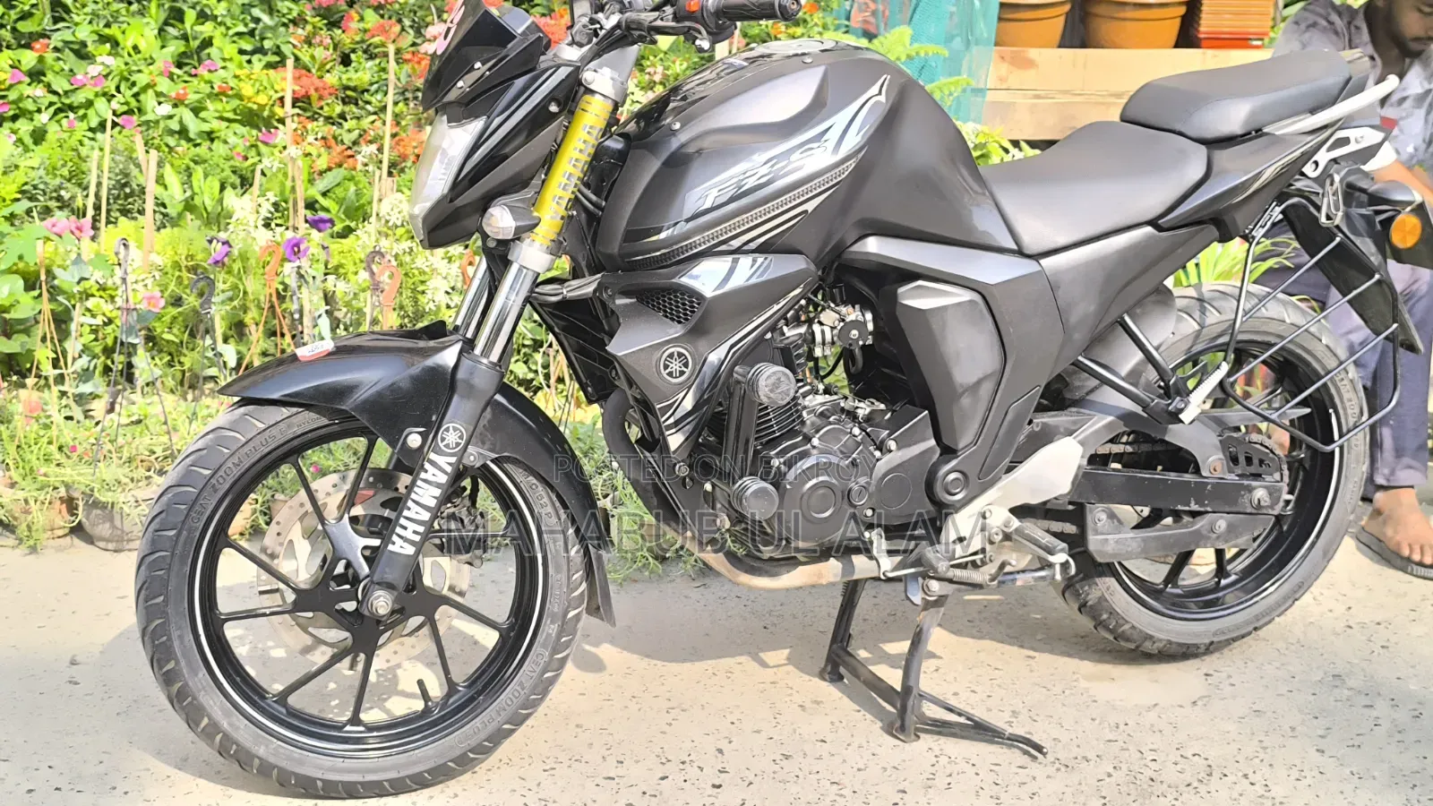Yamaha FZ6 2024 Black