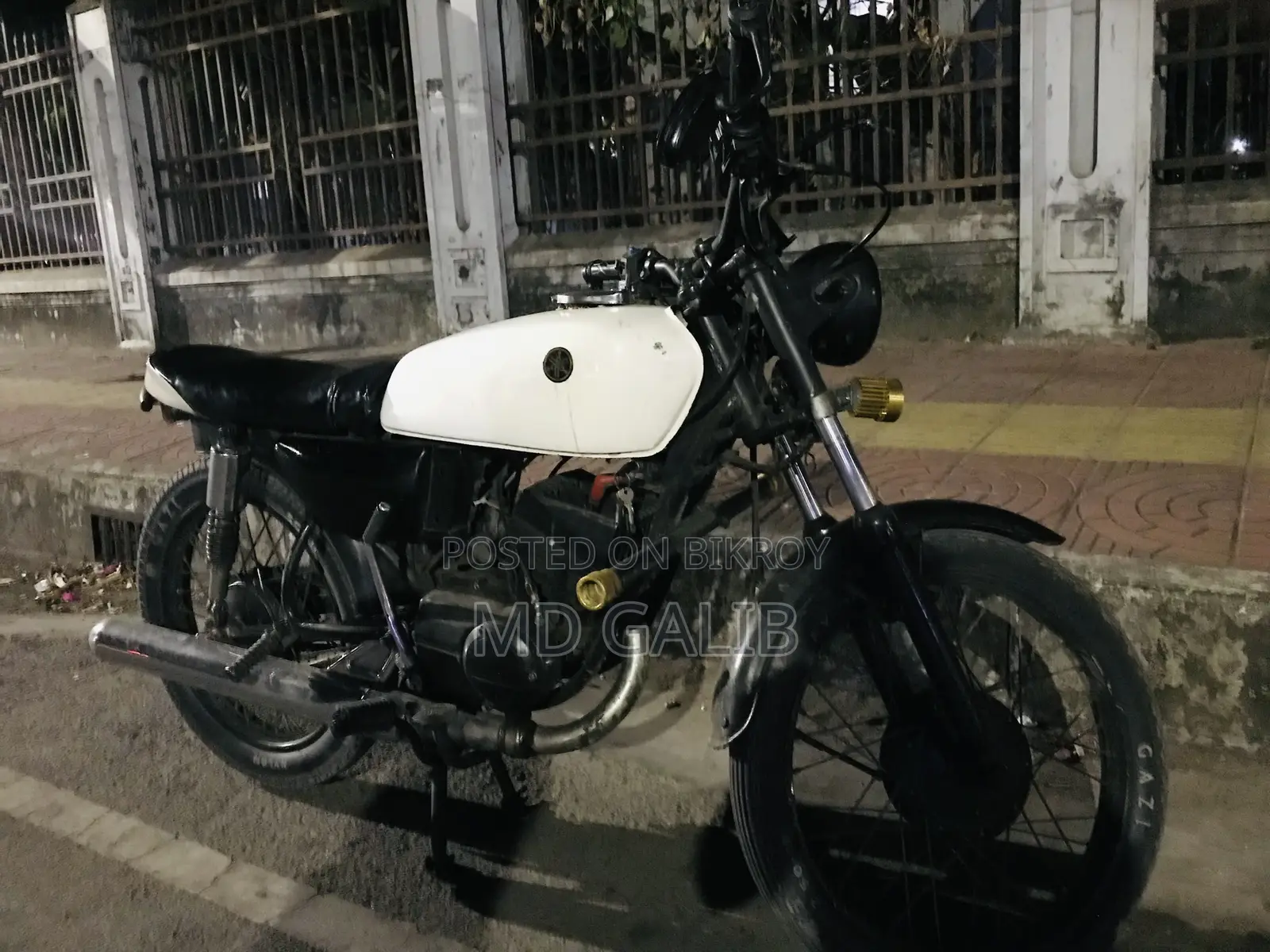 Yamaha 1999 White