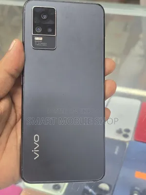 Vivo V21e 128 GB Black