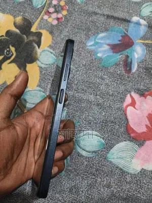Infinix Hot 30i 128 GB Black