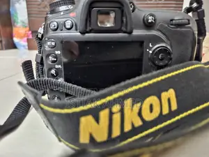 Nikon D7100 Dslr Camera With 50mm F1.8 Prime Lens