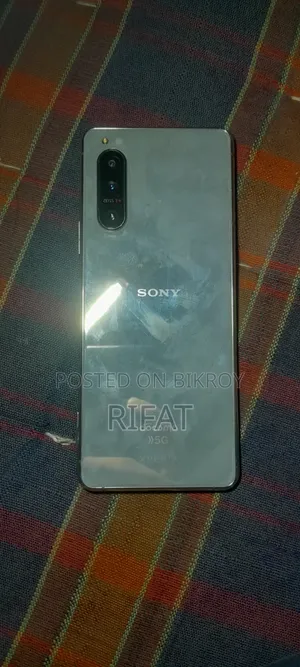 সনি এক্সপেরিয়া ৫ ২ ১২৮ জিবি সাদা