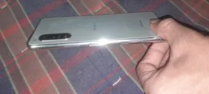 সনি এক্সপেরিয়া ৫ ২ ১২৮ জিবি সাদা