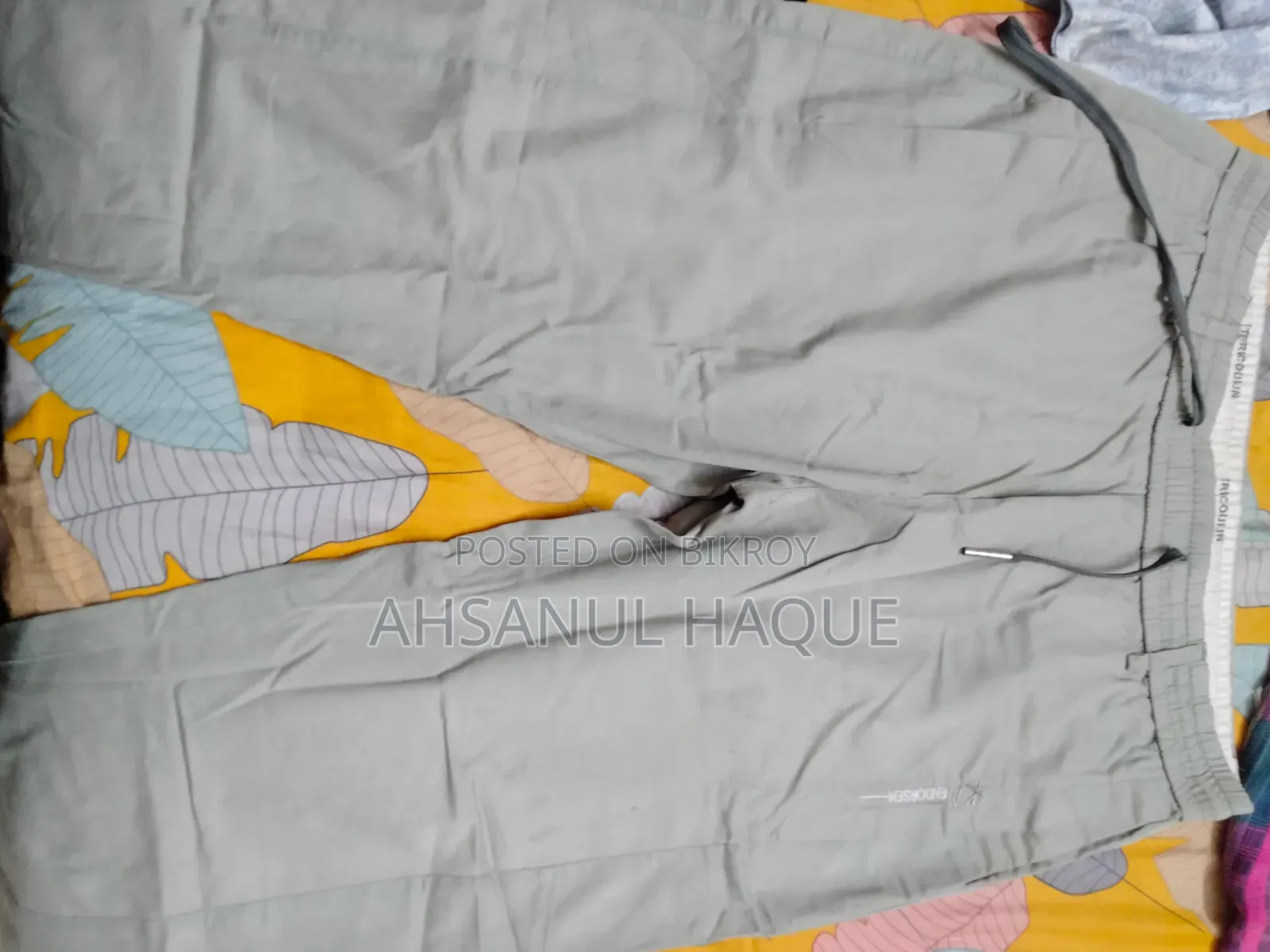 ব্র্যান্ডেড পোশাক