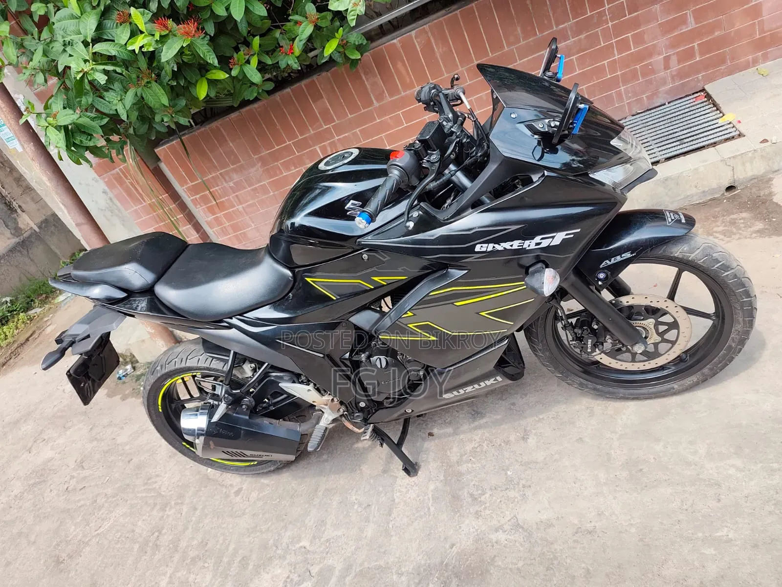 Suzuki Gixxer Fi ABS 2023 Black