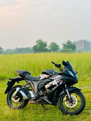 সুজুকি জিক্সার মনোটোন ২০১৮ ব্ল্যাক