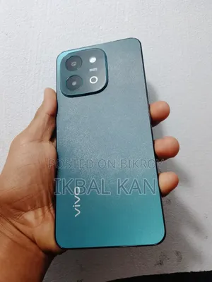 Vivo Y28 8 GB Blue