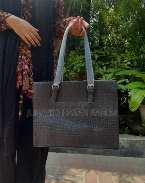 মার্জিত লেডিস ব্যাগ