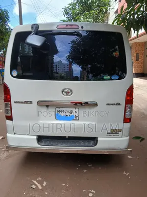 Toyota Grand HiAce 2016 White