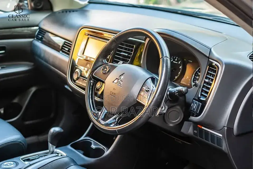 Mitsubishi Outlander 2015 Gray