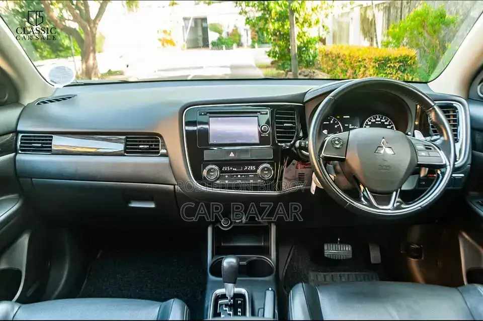 Mitsubishi Outlander 2015 Gray