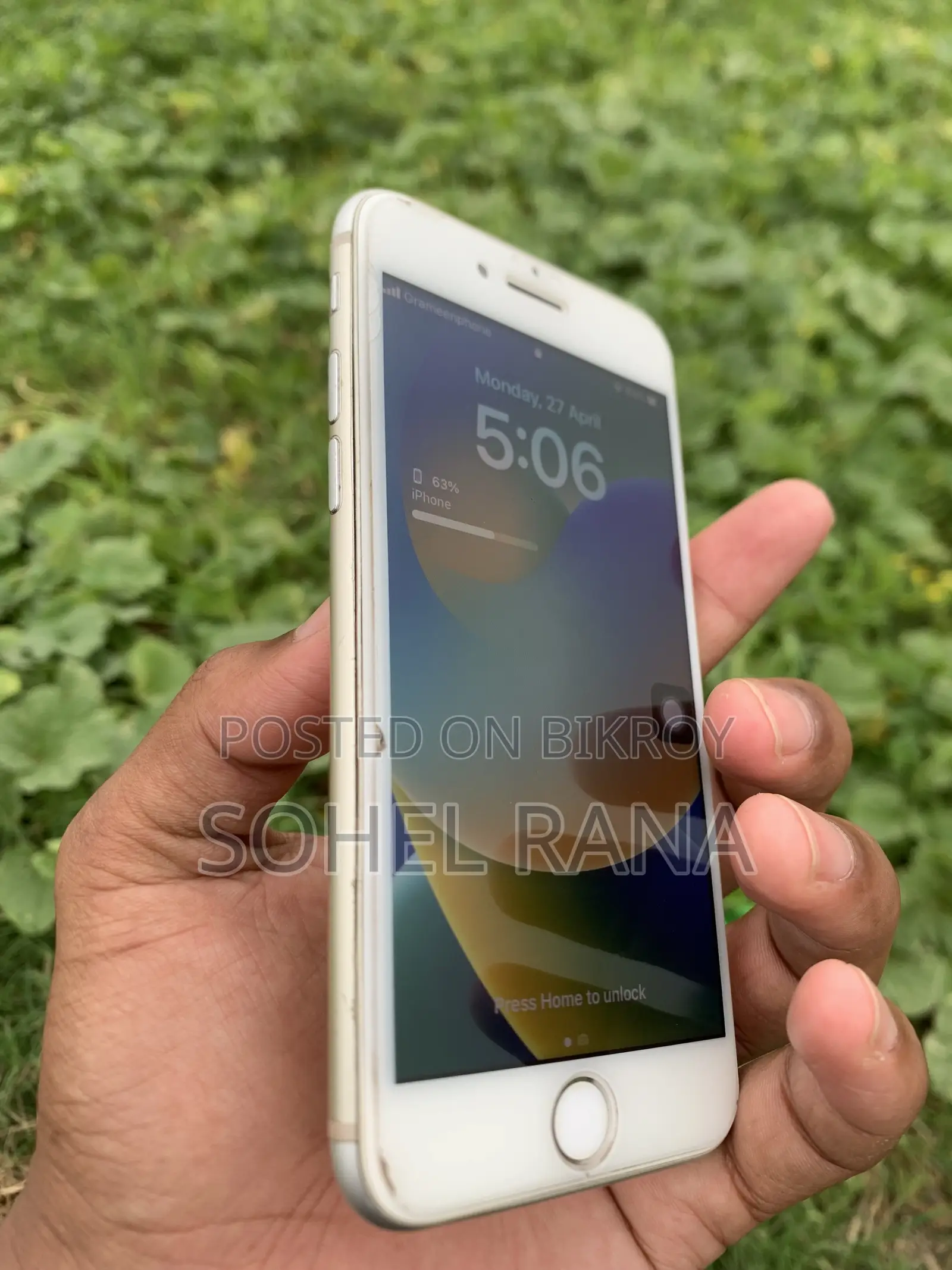 অ্যাপল আইফোন ৮ ৬৪ জিবি সাদা