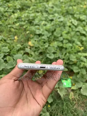 অ্যাপল আইফোন ৮ ৬৪ জিবি সাদা