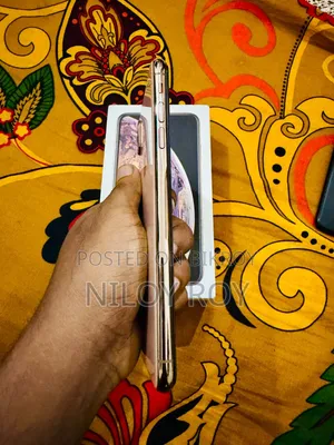 Apple iPhone XS Max 64 GB Gold